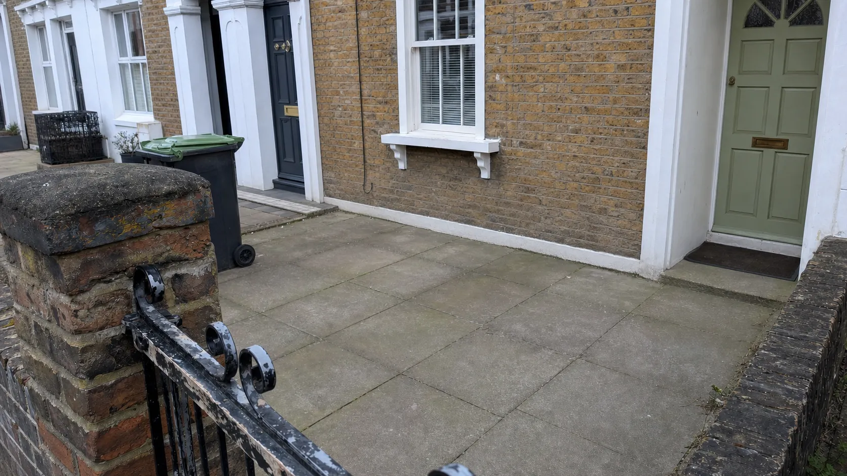 London front garden before and after Oxload bulky item removal — after